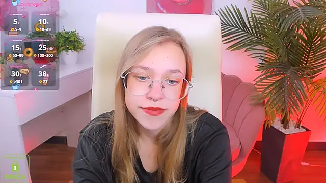 Snapshot of LayriantaVee chatting on September 2025 06:13:01 AM LayriantaVee online show from September 2025 06:13:01 AM