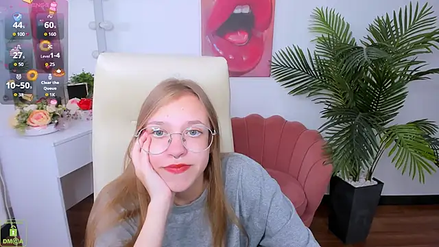 Snapshot of LayriantaVee chatting on September 2025 06:02:02 AM LayriantaVee online show from September 2025 06:02:02 AM