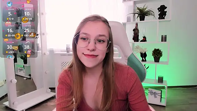 Snapshot of LayriantaVee chatting on March 2026 07:23:01 AM LayriantaVee online show from March 2026 07:23:01 AM