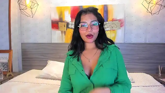 Snapshot of Candys_victoria chatting on February 2025 02:00:01 AM Candys victoria online show from February 2025 02:00:01 AM