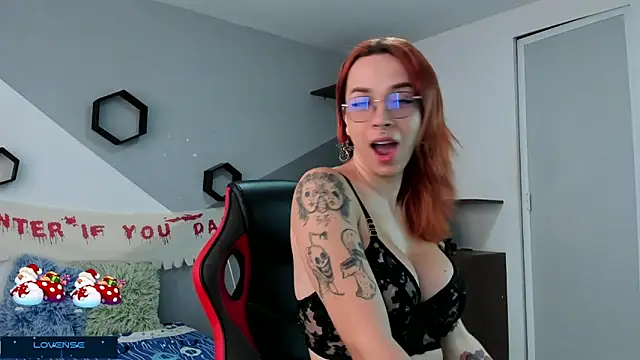 Danniela rivera online show from December 2024 12:01:02 PM