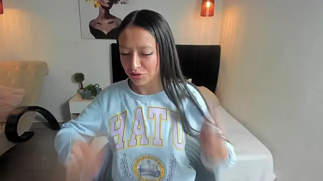 Scarlett  bell online show from January 2025 12:14:01 PM