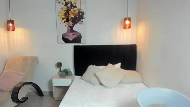 Scarlett  bell online show from January 2025 06:16:02 PM