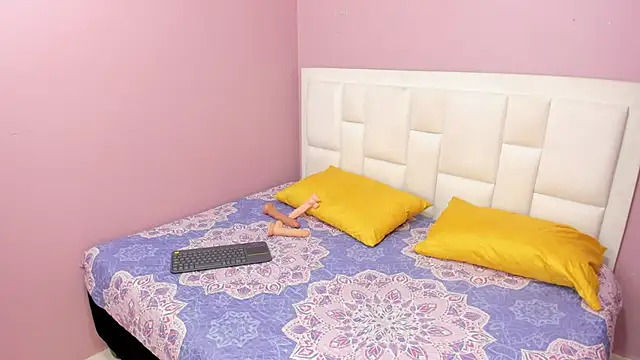 ZaritaLenon online show from October 2025 08:32:02 PM