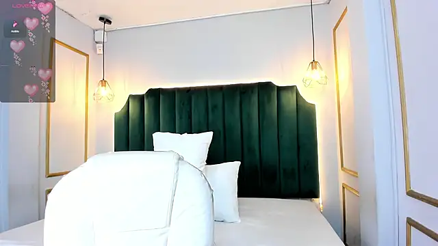 HannaPaola online show from January 2025 04:27:01 AM