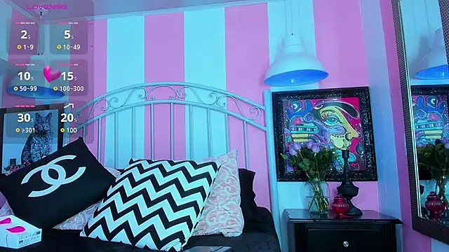 Snapshot of Liah_Grey8 chatting on February 2025 09:04:01 PM Liah Grey8 online show from February 2025 09:04:01 PM