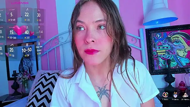 Snapshot of Liah_Grey8 chatting on February 2025 08:52:02 PM Liah Grey8 online show from February 2025 08:52:02 PM