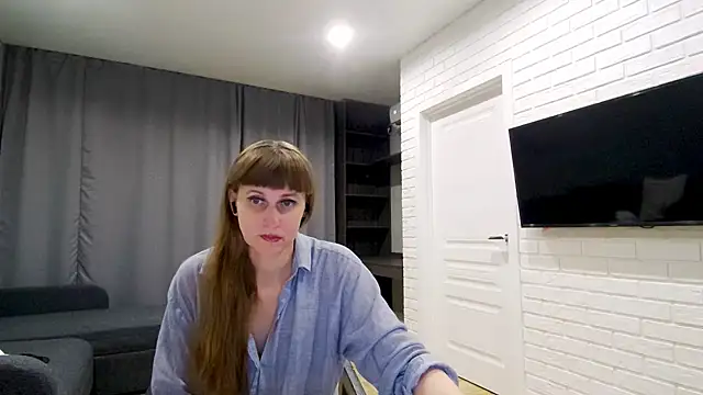 Snapshot of Daniella_Lorente chatting on May 2026 11:31:01 PM Daniella Lorente online show from May 2026 11:31:01 PM