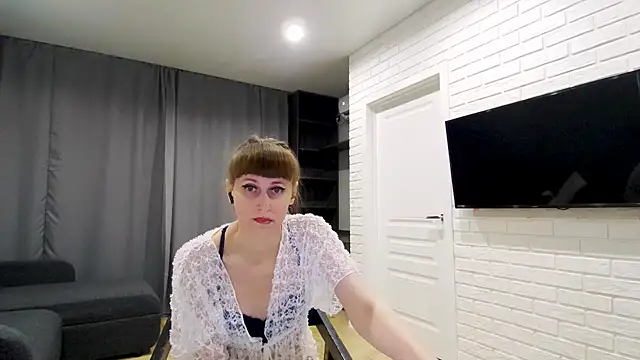 Snapshot of Daniella_Lorente chatting on May 2026 09:09:02 PM Daniella Lorente online show from May 2026 09:09:02 PM