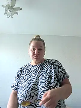 Snapshot of Anna_Curvy chatting on June 2026 12:00:02 AM Anna Curvy online show from June 2026 12:00:02 AM
