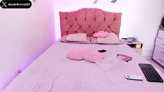 jade dakota   online show from October 2025 01:23:01 AM