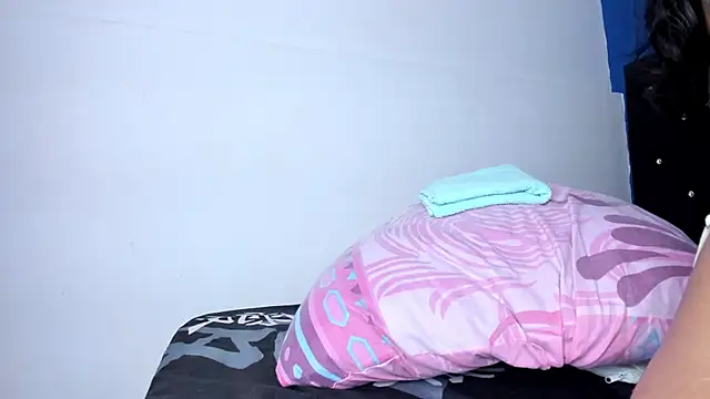 Snapshot of skinnycollins1 chatting on October 2025 02:42:02 AM skinnycollins1 online show from October 2025 02:42:02 AM