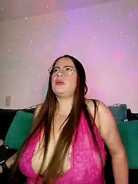 Snapshot of soofy__ chatting on October 2025 02:47:02 AM soofy online show from October 2025 02:47:02 AM