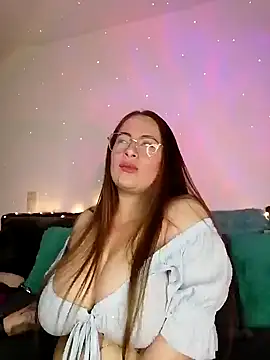 Snapshot of soofy__ chatting on November 2025 02:33:02 AM soofy online show from November 2025 02:33:02 AM