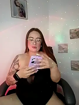 soofy   online show from December 2025 03:33:02 AM