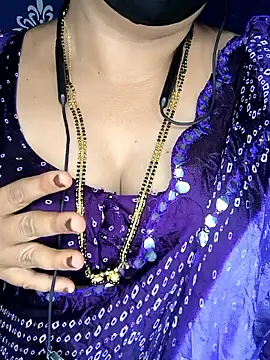 Snapshot of Queen_sakshi chatting on February 2026 06:05:01 PM Queen sakshi online show from February 2026 06:05:01 PM