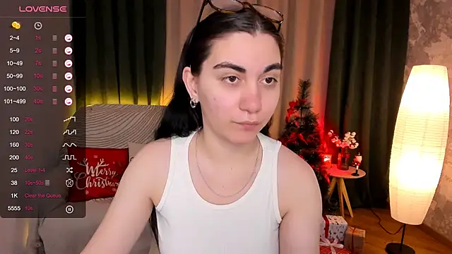 hannacheekss  online show from December 2024 02:01:01 AM