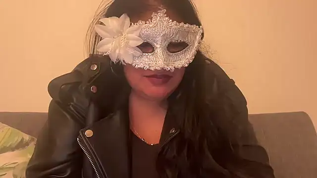 MashaCL online show from November 2025 06:08:02 PM