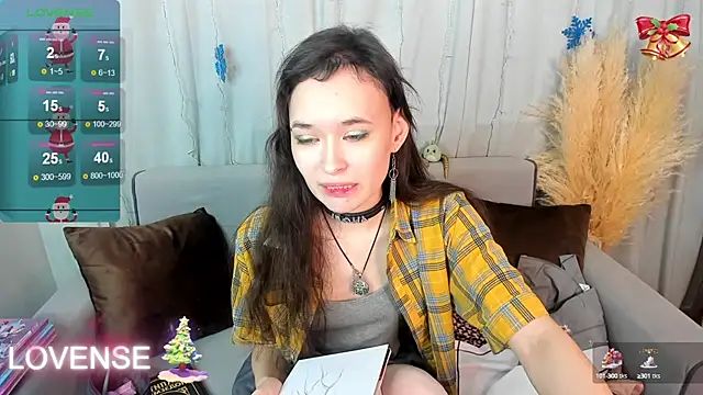 Emily Strikeee online show from December 2024 01:06:02 PM