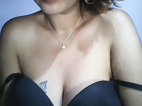 layanah12 online show from February 2025 02:05:02 AM