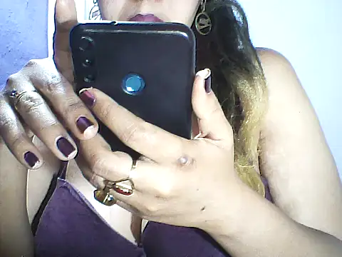 layanah12 online show from October 2025 07:13:01 PM