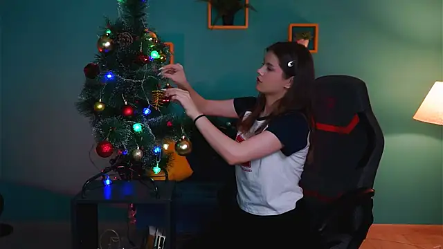 EvaThopson online show from December 2024 11:19:01 AM