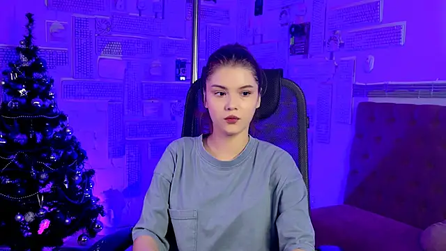 EvaThopson online show from December 2024 12:08:02 PM