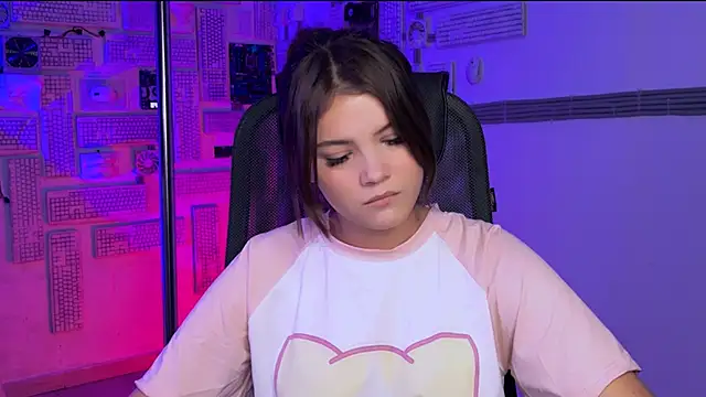 EvaThopson online show from November 2025 08:24:01 AM