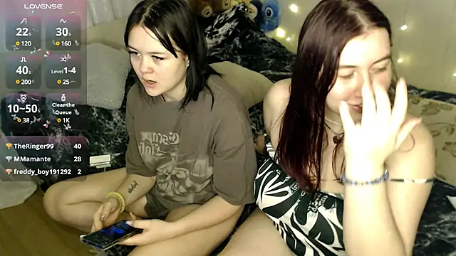 Snapshot of BettyandRich_ chatting on January 2025 12:31:01 PM BettyandRich online show from January 2025 12:31:01 PM