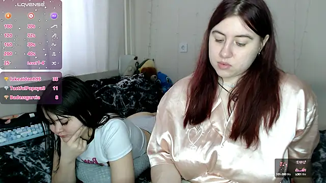 Snapshot of BettyandRich_ chatting on February 2025 11:10:01 AM BettyandRich online show from February 2025 11:10:01 AM