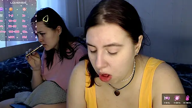 Snapshot of BettyandRich_ chatting on February 2025 06:33:01 AM BettyandRich online show from February 2025 06:33:01 AM