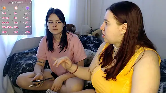 Snapshot of BettyandRich_ chatting on February 2025 08:44:01 AM BettyandRich online show from February 2025 08:44:01 AM