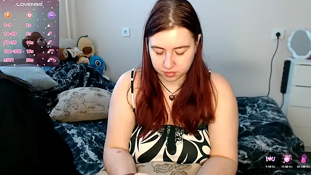 Snapshot of BettyandRich_ chatting on March 2025 08:13:02 AM BettyandRich online show from March 2025 08:13:02 AM