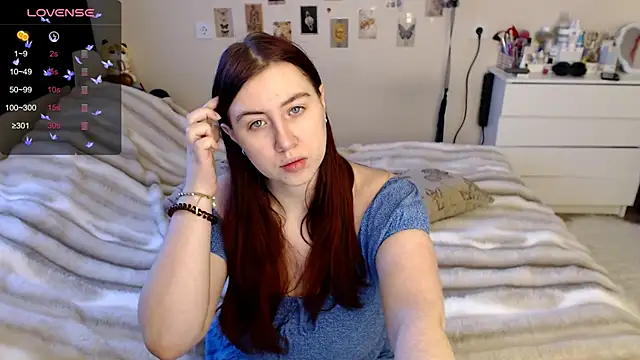 Snapshot of BettyandRich_ chatting on November 2025 08:46:01 AM BettyandRich online show from November 2025 08:46:01 AM