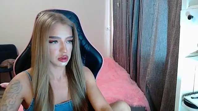 Snapshot of lonely_dreamm chatting on February 2025 10:29:02 AM lonely dreamm online show from February 2025 10:29:02 AM