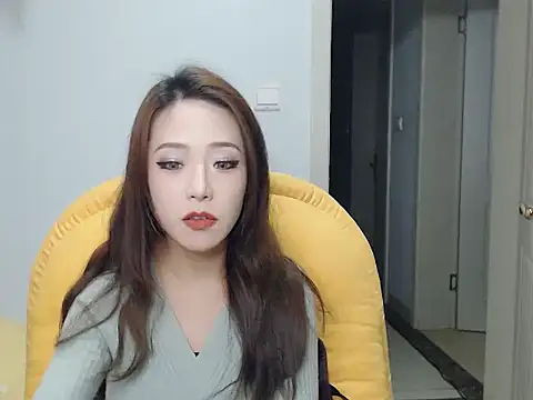 Snapshot of SuSushi728 chatting on January 2025 01:05:02 PM SuSushi728 online show from January 2025 01:05:02 PM