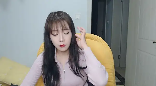 Snapshot of SuSushi728 chatting on March 2025 04:00:02 PM SuSushi728 online show from March 2025 04:00:02 PM