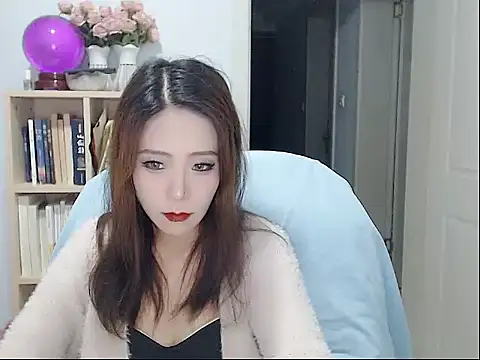 Snapshot of SuSushi728 chatting on October 2025 03:25:01 PM SuSushi728 online show from October 2025 03:25:01 PM