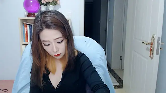 Snapshot of SuSushi728 chatting on April 2026 03:10:02 PM SuSushi728 online show from April 2026 03:10:02 PM