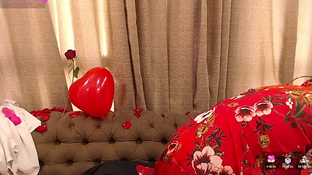 Snapshot of JennieRosse chatting on February 2025 04:20:01 PM JennieRosse online show from February 2025 04:20:01 PM