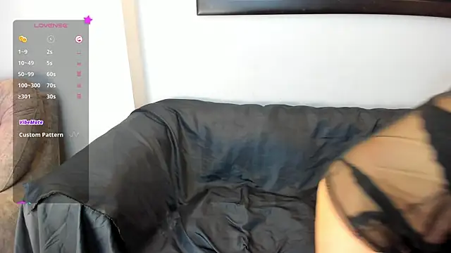 Snapshot of JennieRosse chatting on October 2025 11:54:01 AM JennieRosse online show from October 2025 11:54:01 AM