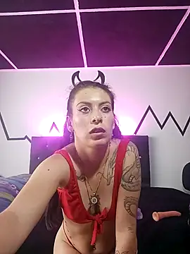 Tefannyy  online show from February 2025 06:48:01 PM