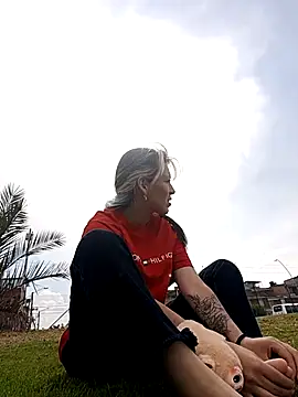 Tefannyy  online show from March 2026 07:44:01 PM