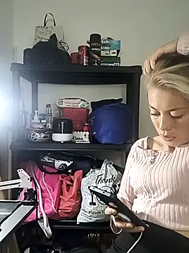 Tefannyy  online show from March 2026 02:42:01 PM