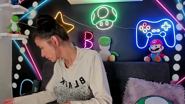 ChanelAdamss  online show from March 2025 07:54:01 PM