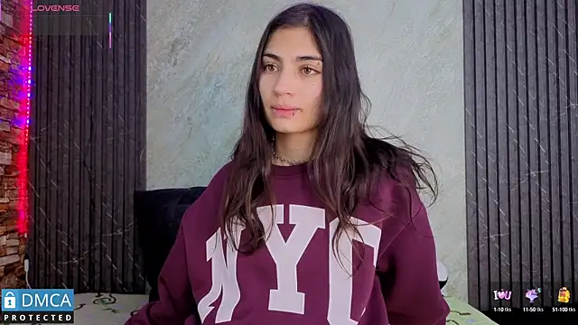 SolBeaumont1 online show from September 2025 07:02:02 PM