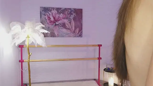 lylylovesyou online show from February 2025 10:07:02 AM