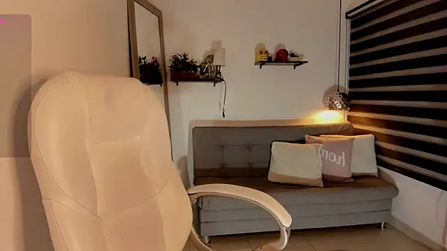 Snapshot of yenny_garcia chatting on February 2026 06:34:02 PM yenny garcia online show from February 2026 06:34:02 PM