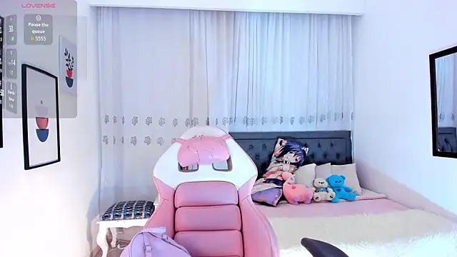 Snapshot of yenny_garcia chatting on February 2026 01:23:02 PM yenny garcia online show from February 2026 01:23:02 PM