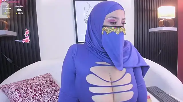 cloe sirena online show from March 2025 05:45:01 PM